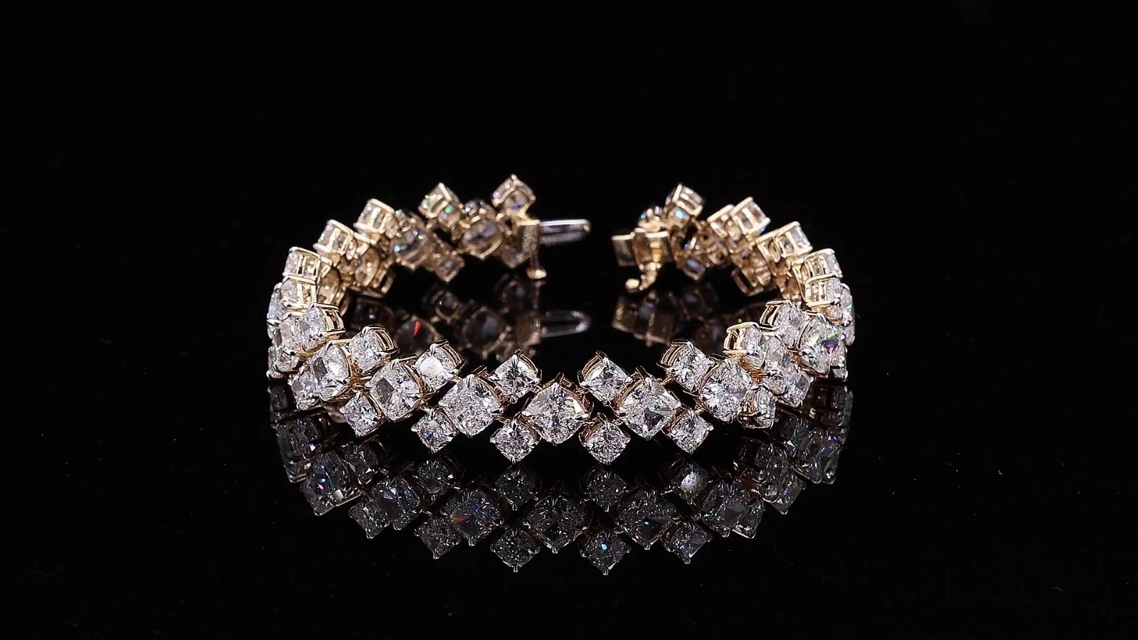 Brilliant Cushion Solitaire Bracelet